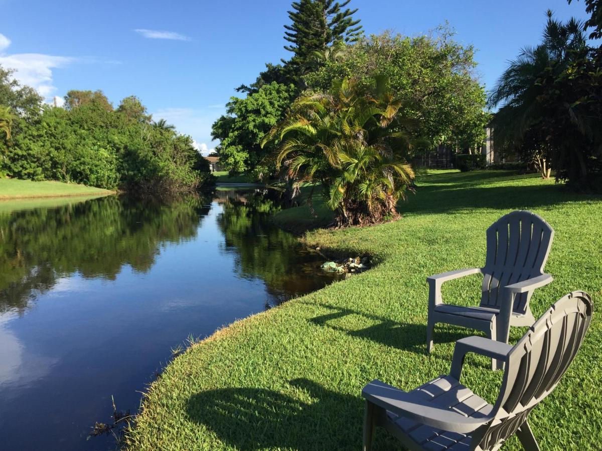Pool Home With A New Sparkling Pool, Close To Beach, Lovely Lake View North Naples Exteriör bild