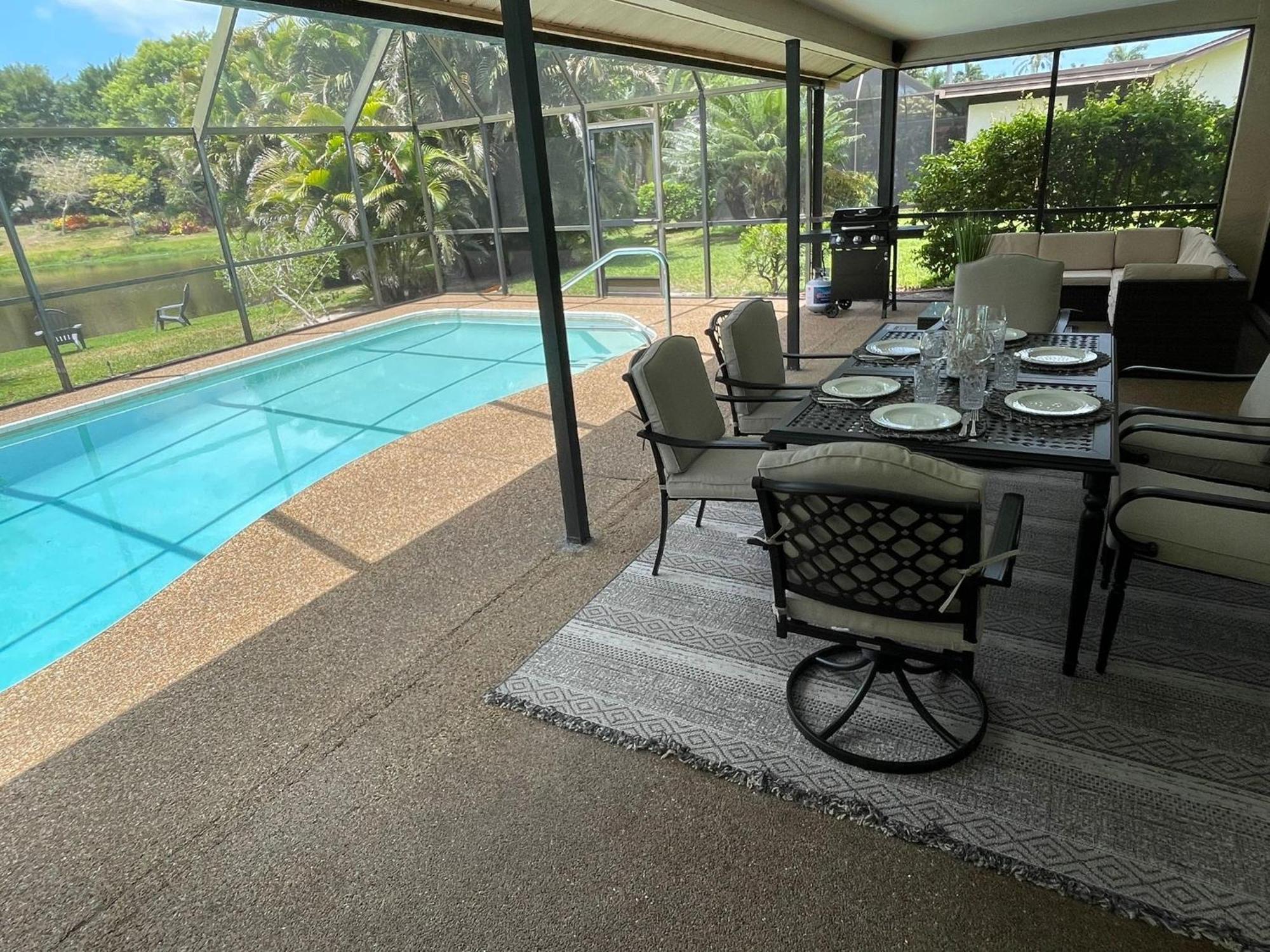 Pool Home With A New Sparkling Pool, Close To Beach, Lovely Lake View North Naples Exteriör bild