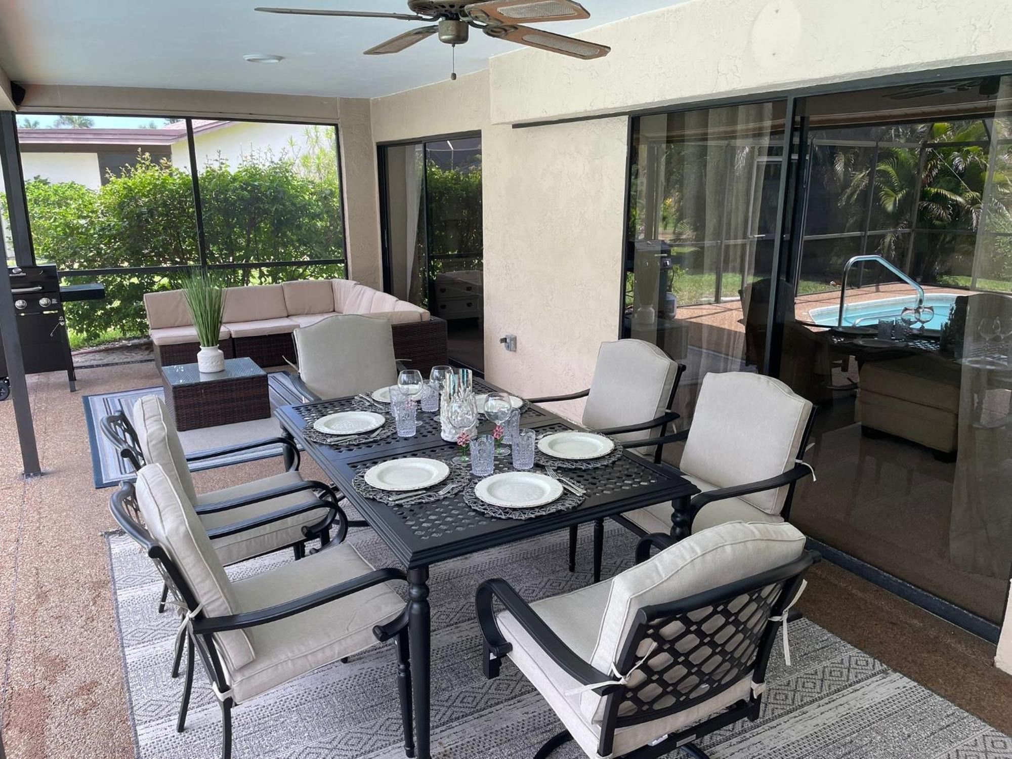 Pool Home With A New Sparkling Pool, Close To Beach, Lovely Lake View North Naples Exteriör bild